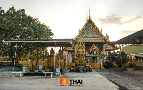 พระพุทธโสธรองค์ยืน